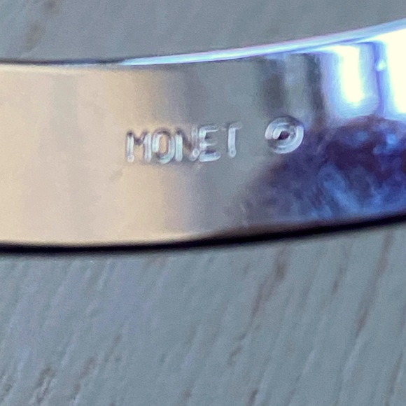 Monet Silver Tone Bangle Bracelet Signed 7” Long - Picture 2 of 3